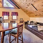 Timberland Estates Cabin Close To Trails!
